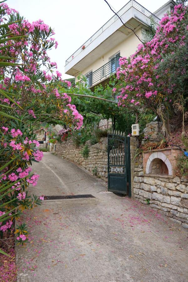 Guesthouse Panorama Nivice Sarandë エクステリア 写真