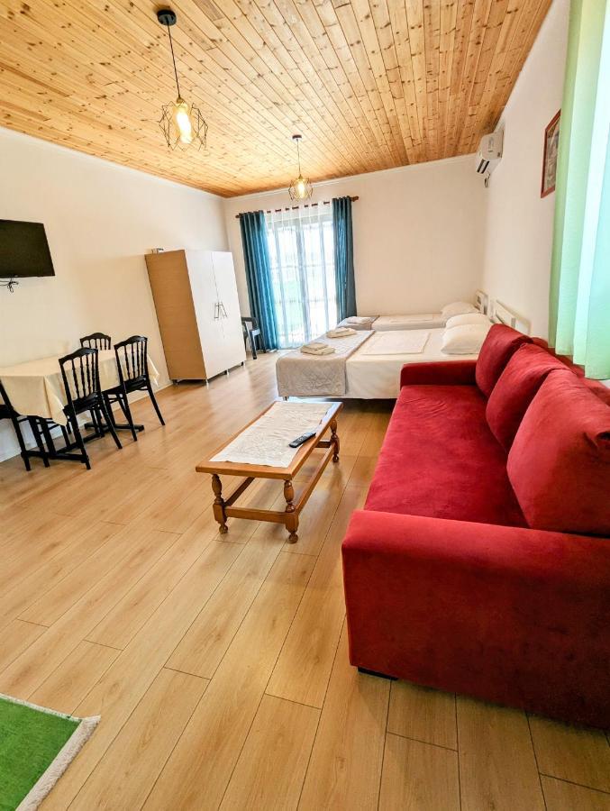 Guesthouse Panorama Nivice Sarandë エクステリア 写真